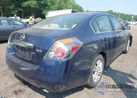 2010 Nissan Altima 2.5 S z USA, uszkodzony, nr VIN 1N4AL2AP1AN441049